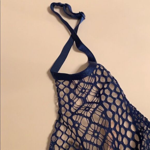 Victoria Secret Very Sexy High Neck Halter - Picture 5 of 6